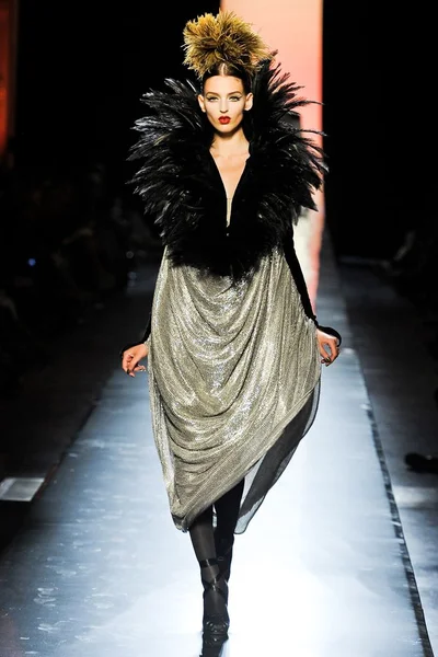 Look 46
